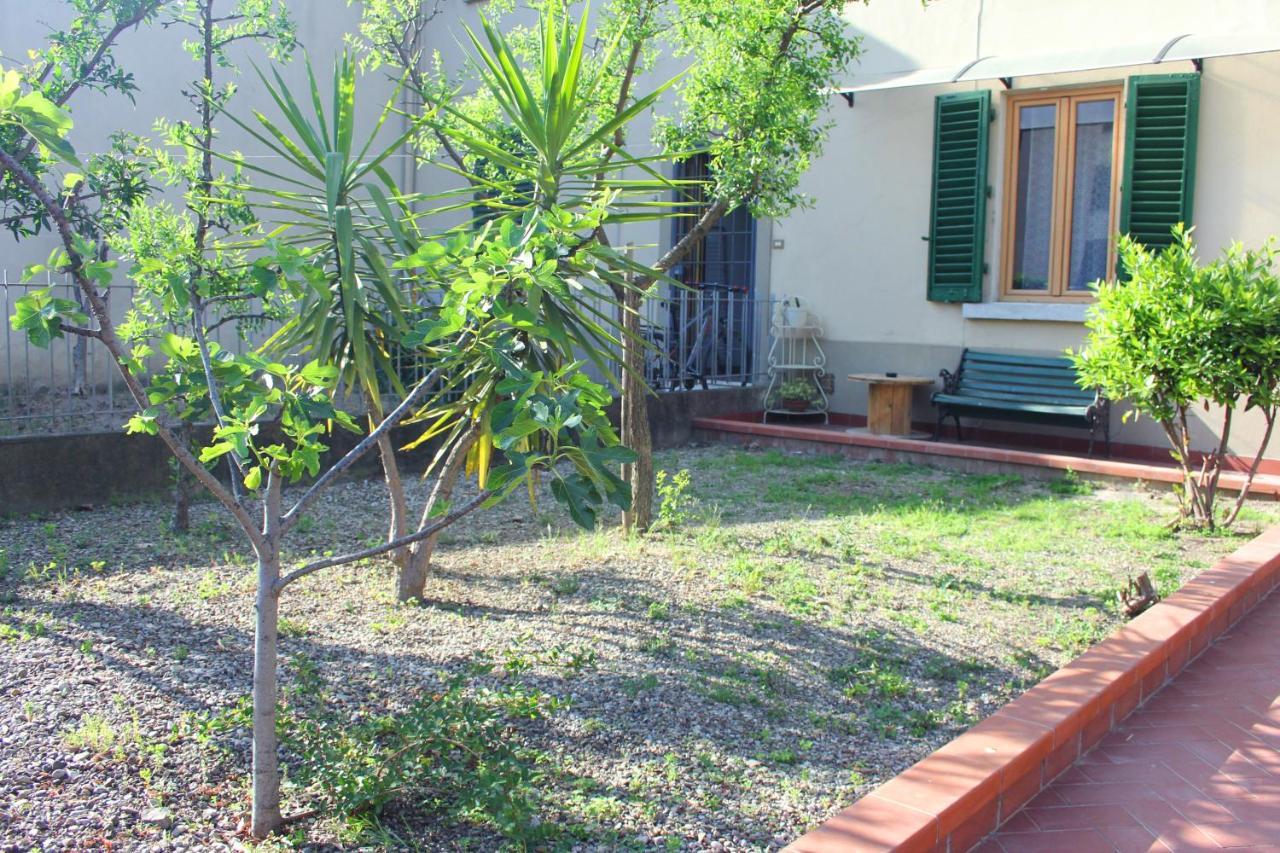 L' Oasi Del Cervo - Casa Con Giardino E Posto Auto, Uscita Autostrada A11 Villa Флоренция Екстериор снимка
